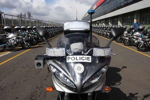 2110077-nove-policejni-motocykly.jpg